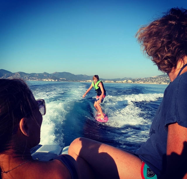  Chavo descubriendo el wakesurf 