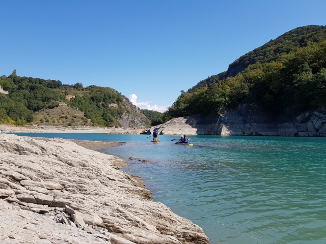  Entre roca, agua y vegetación 