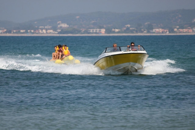 A toda velocidad en el lago de Bonnets 