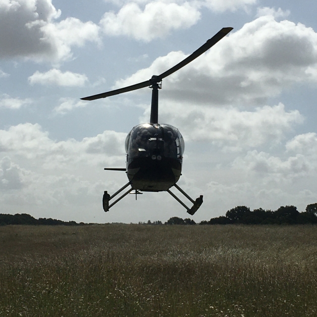  Despegue inminenle del helicóptero