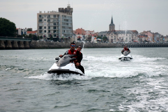  Descubra el Jet Ski en Vendée 