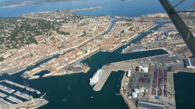 Vuelo sobre la ciudad de Sèle