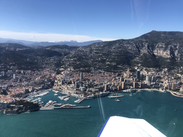  Paseo aéreo por la Costa Azul 