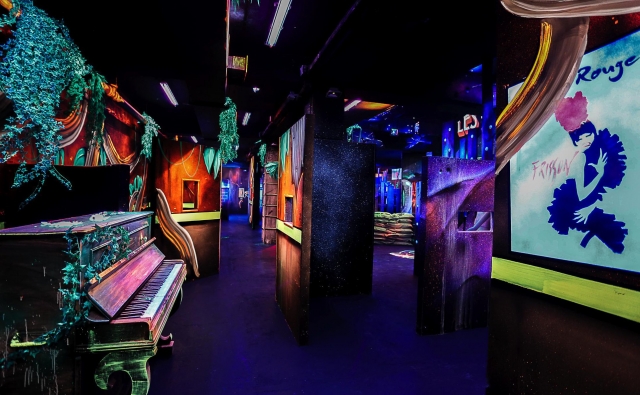  Salón infantil fluorescente