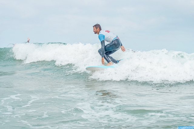  Disfrule del surf en las Landas 