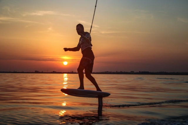  Wakefoil al atardecer 