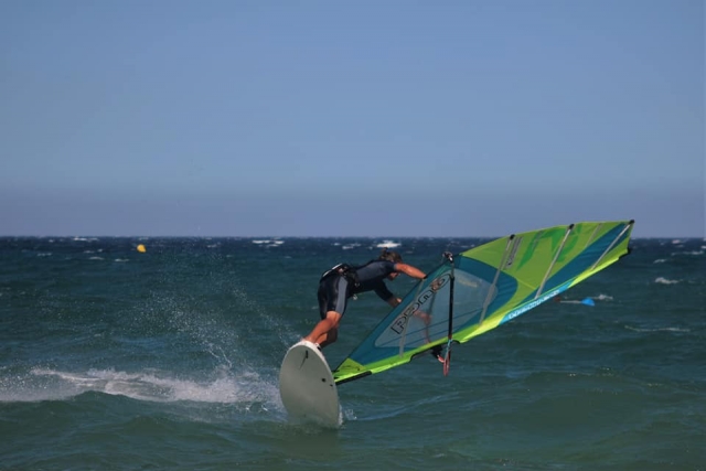 Renta de windsurf cerca de Perpignan 