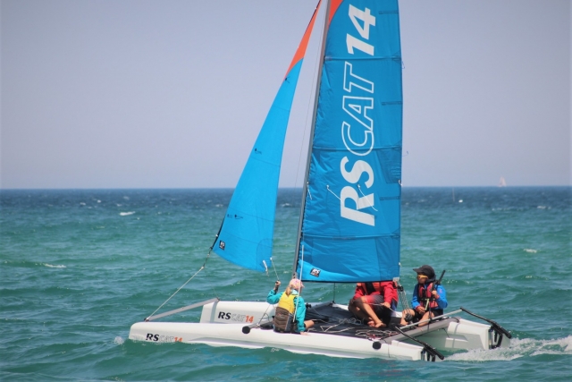  Clase privada de catamarán 
