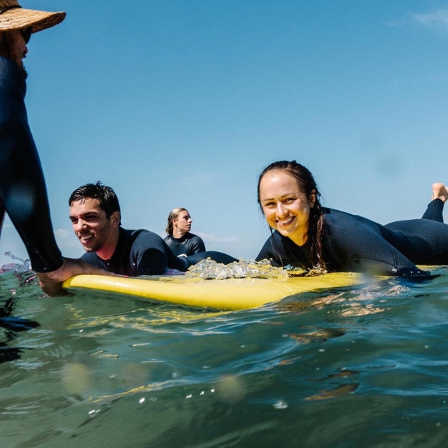  ¡Conviértele en un profesional del surf! 