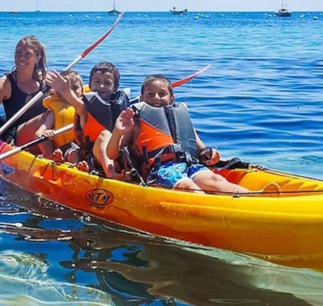  Excursión en kayak en familia 