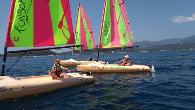¡Venga y prueba el Funboat! 