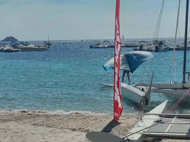  Wing Foil junto a la playa