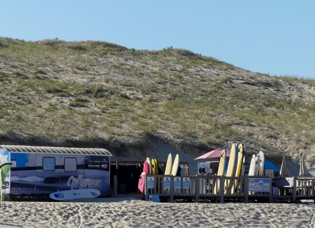 Cerca del mar 