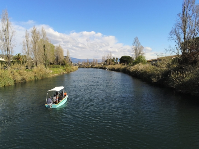  ¡Paseo en barco eléctrico!