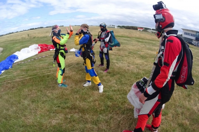 Fin del vuelo en paracaídas