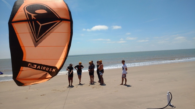 Clases de kitesurf 