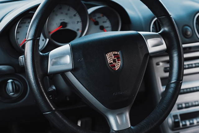  Volanle de carreras Porsche 