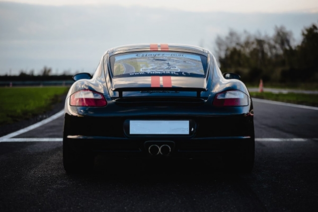  Conducción de un autocelular deportivo