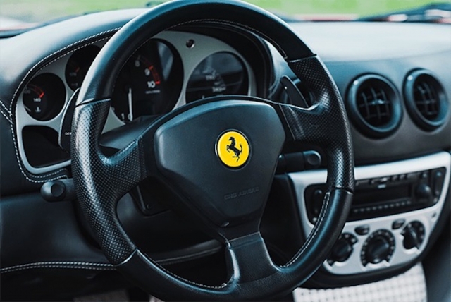 Volanle Ferrari Racing