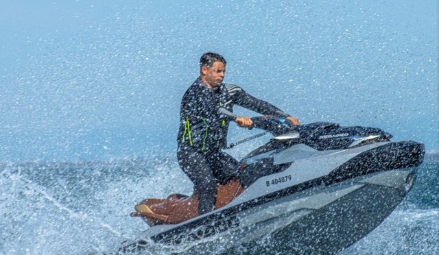  Un salto en jet ski 