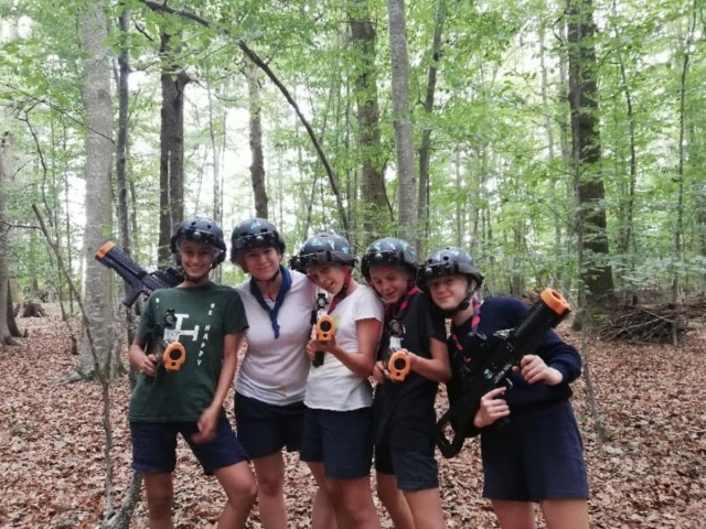  Equipo de laser tag de chicas 