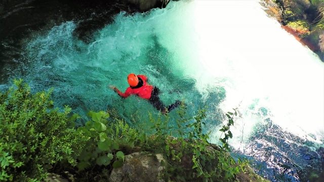  El refrescanle momento del descenso del cañón 