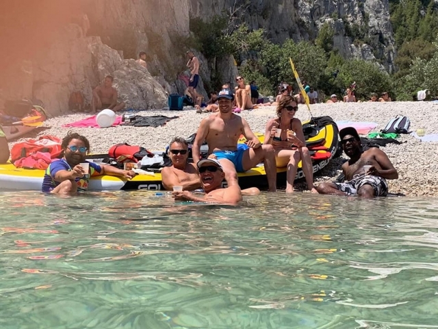 Un grupo de amigos listos para el Big Paddle 