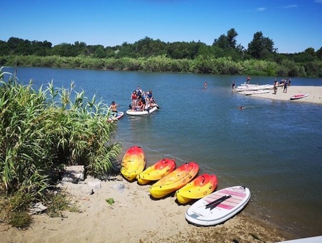  ¡Nuestros kayaks le están esperando!
