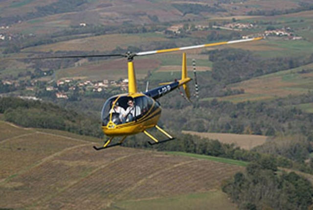  En pleno vuelo en la campiña lionesa 