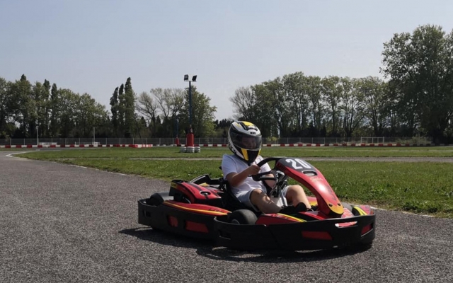  Sesión de karting. 