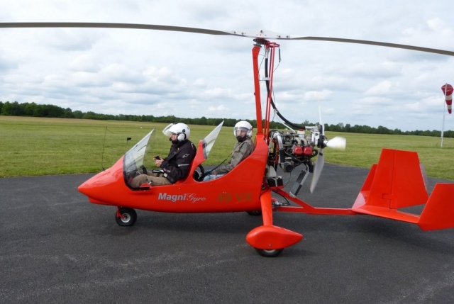  Primer vuelo en autogiro 