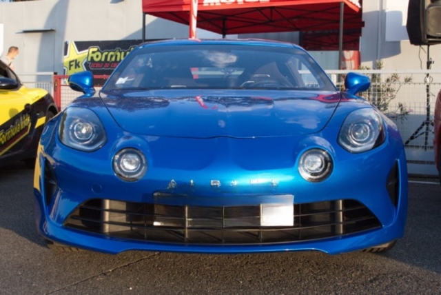  Magnífica carrocería delantera del Alpine A110 