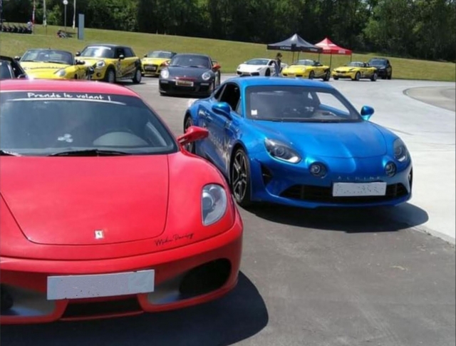  Coches de prestigio en el circuito de Dreux 