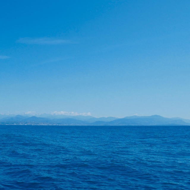 Magnífico panorama del mar Mediterráneo 