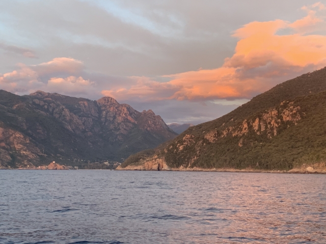  Vista de la espléndida naturaleza de la isla de la belleza 