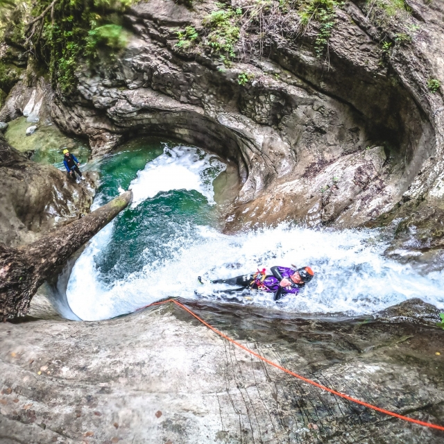  Magnífico tobogán natural en los cañones de Isère 