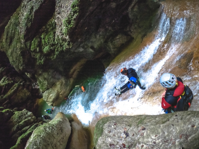  Descenso del tobogán natural