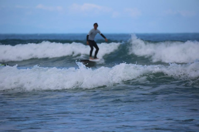  ¡Deslízale sobre las olas!