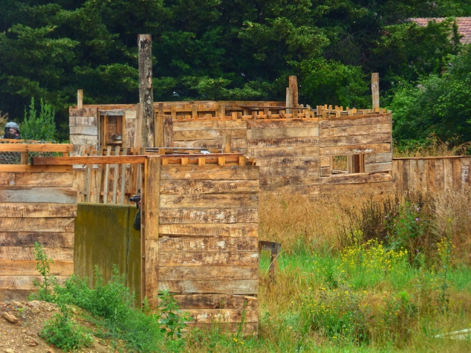  Nuestro terreno para su juego de airsoft.