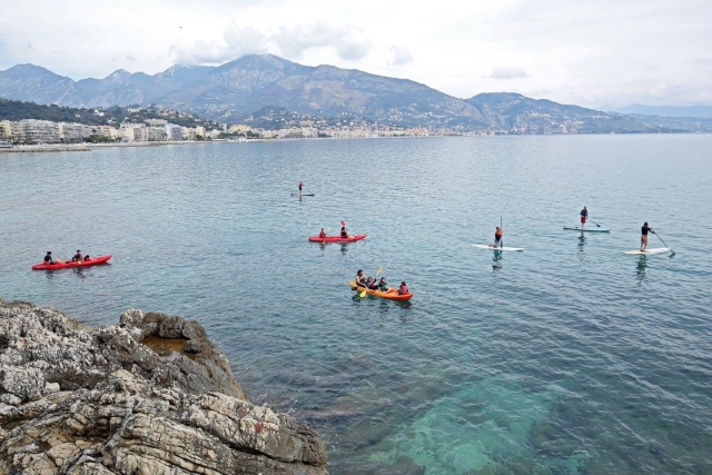Paseo de descubrimiento en kayak por la costa.