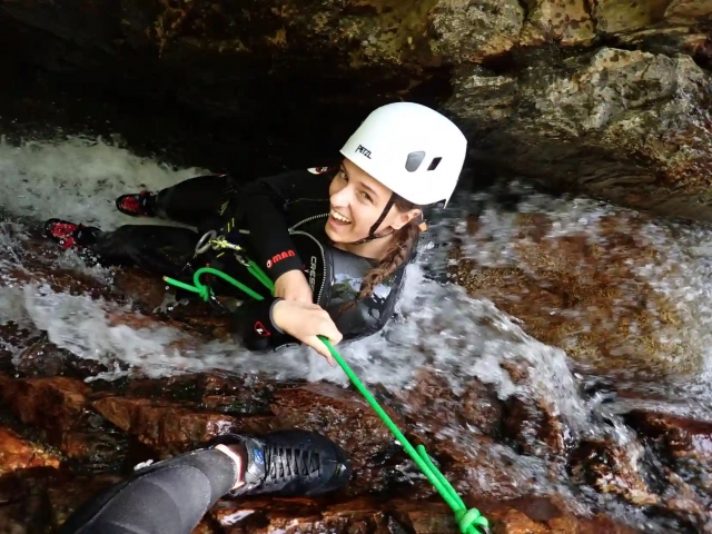  Rappel y tobogán en el cañón de Argensou. 