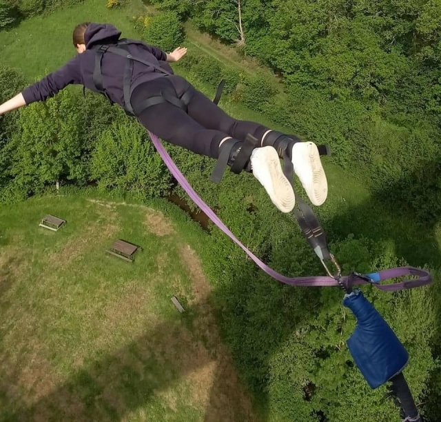  ¡El bungee le regalará sensaciones inolvidables! 