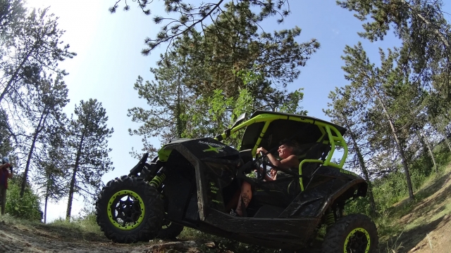  Atravesando los bosques en Buggy. 