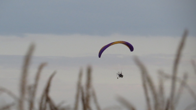  Vuelo sobre los campos y cerca del Ain 