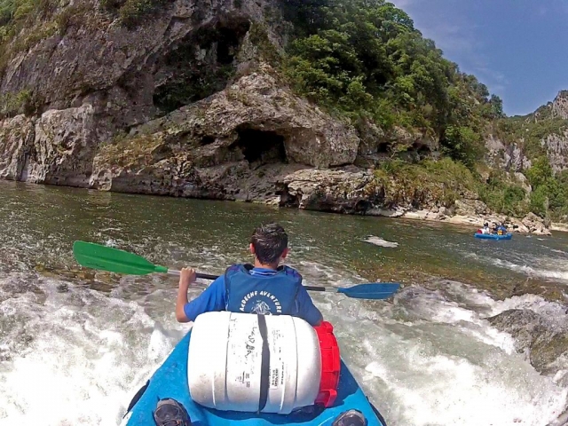  Descenso deportivo de la reservación natural de las gargantas del Ardèche 