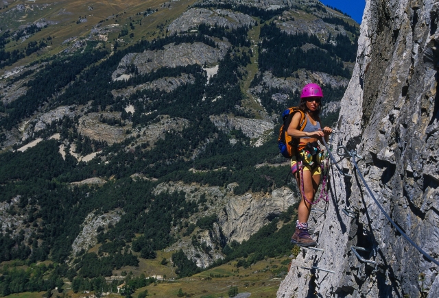  Vía Ferramarra en los acantilados de Ardèche 