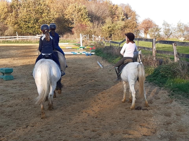  Paseo en pony en Sarthe 