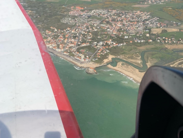 Vuelo sobre el canal de la ingles