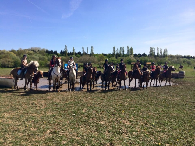  Pbaños a caballo cerca de Metz 