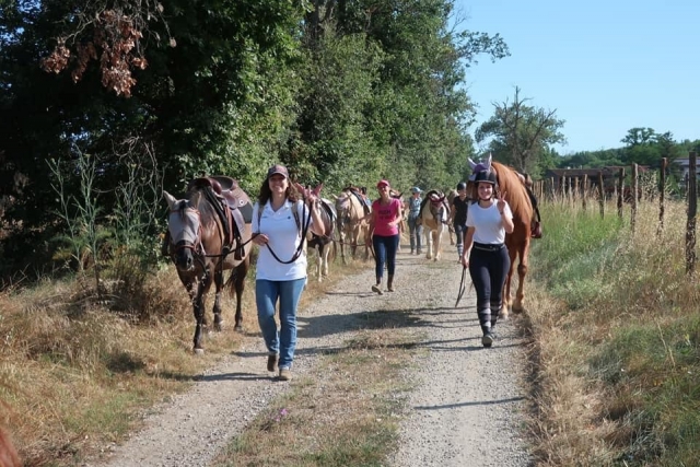  Regreso del día de paseo a caballo.